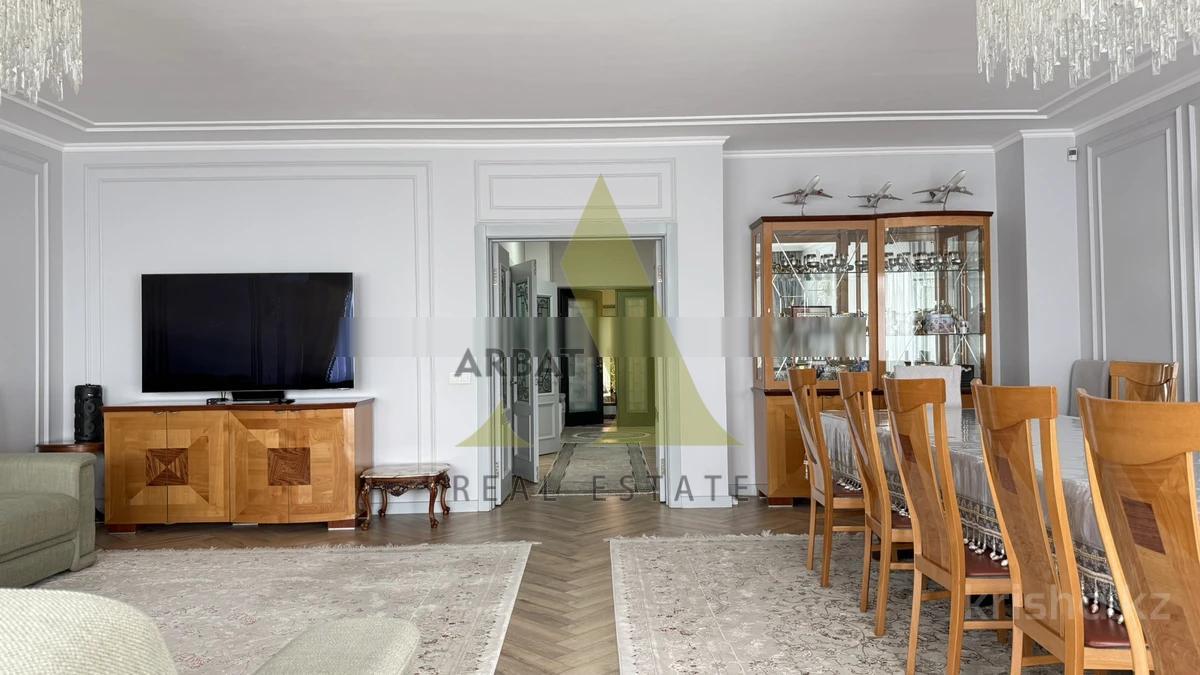 Фото Квартира, 5 комн, 270 м², 3 эт., 2006 г.п.