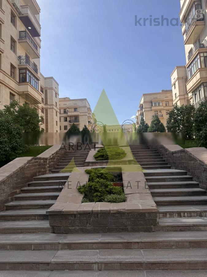 Фото Квартира, 3 комн, 131.5 м², 3/6 эт., 2016 г.п.