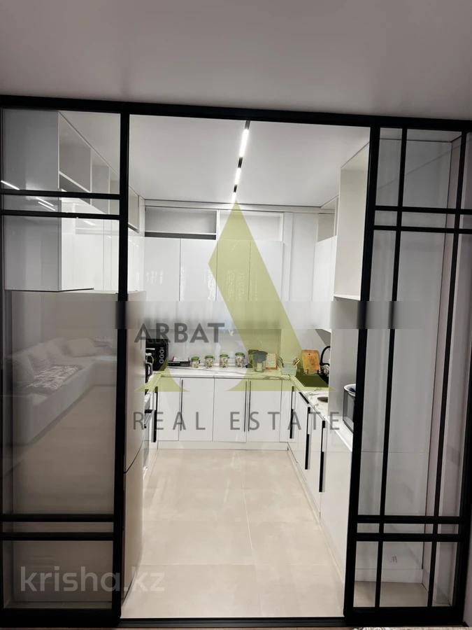 Фото Квартира, 5 комн, 227 м², 1/5 эт.