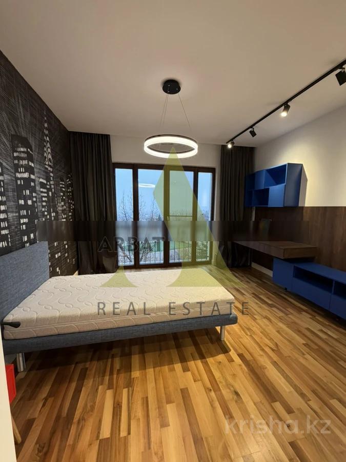 Фото Квартира, 5 комн, 220 м², 1/2 эт., 2006 г.п.