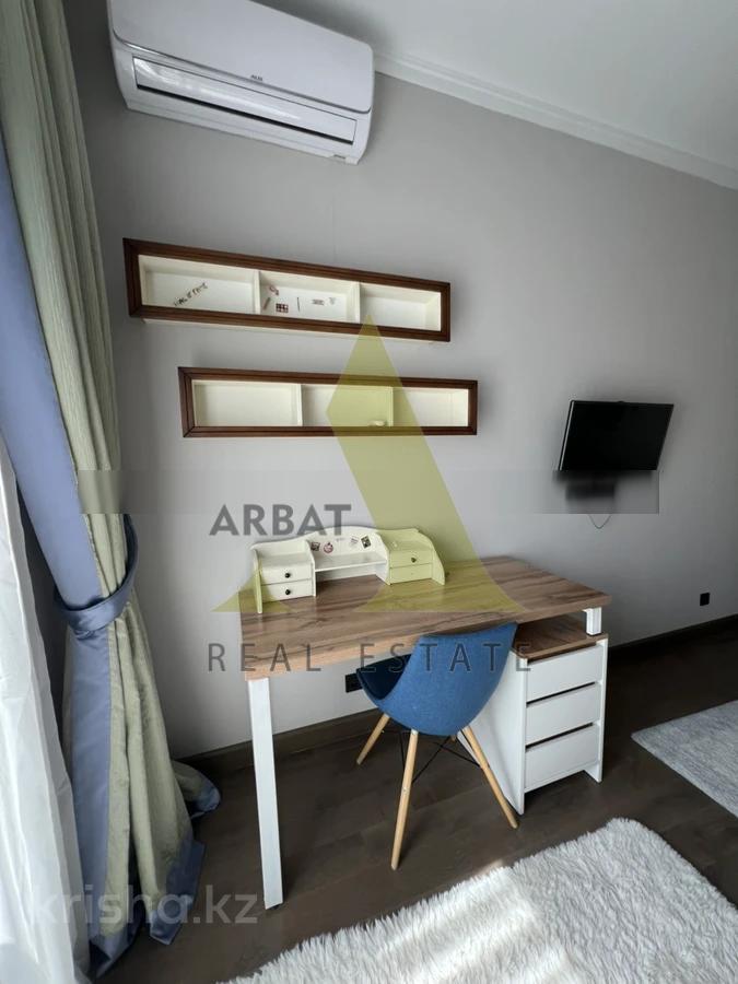 Фото Квартира, 5 комн, 185 м², 4 эт.