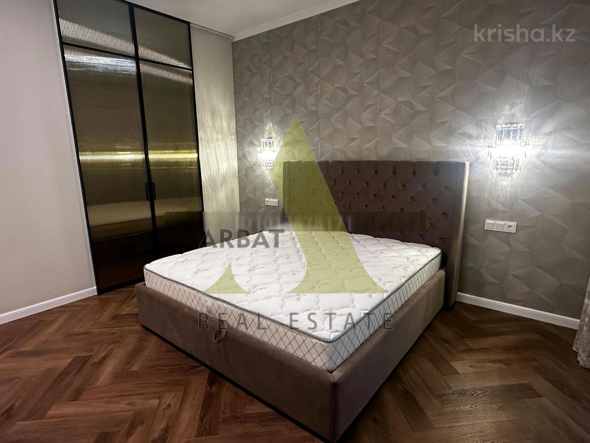Фото Квартира, 3 комн, 111 м², 2/3 эт.