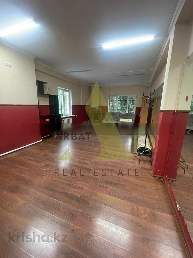 Фото Офисы, медцентры и аптеки, образование, 550 м²