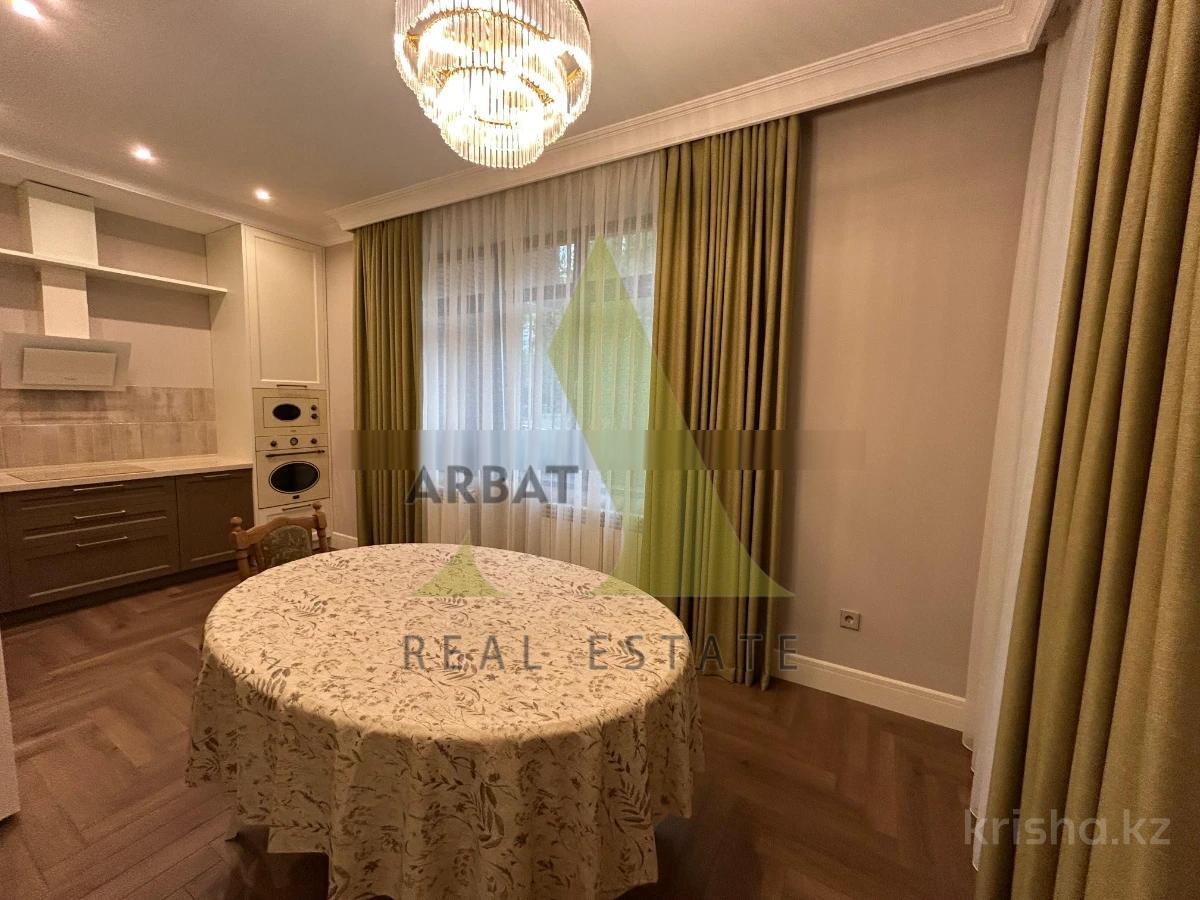 Фото Квартира, 4 комн, 150 м², 1/6 эт.