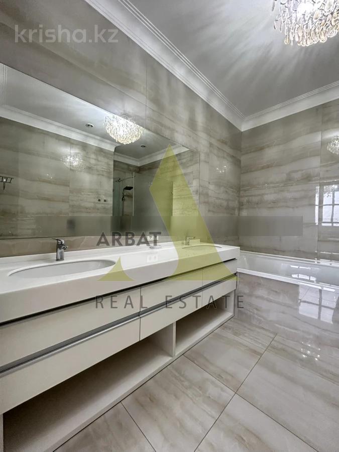 Фото Квартира, 7 комн, 440 м², 7/7 эт., 2016 г.п.