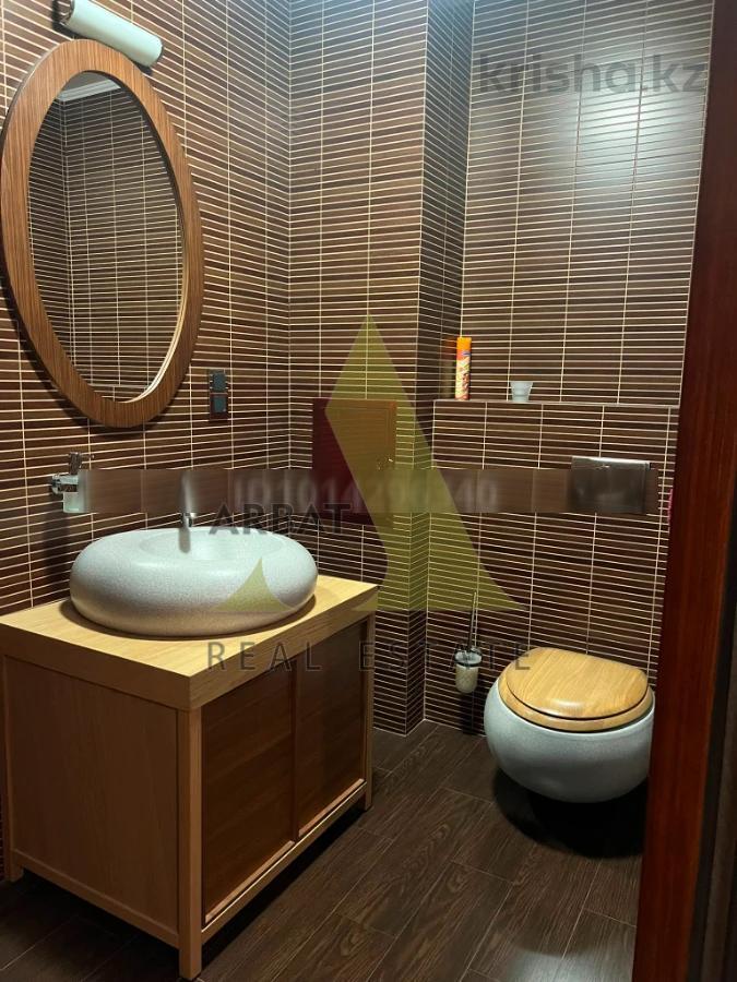 Фото Квартира, 4 комн, 155 м², 12/20 эт.