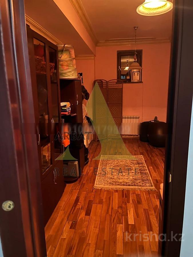 Фото Отдельный дом, 10 комн, 680м²