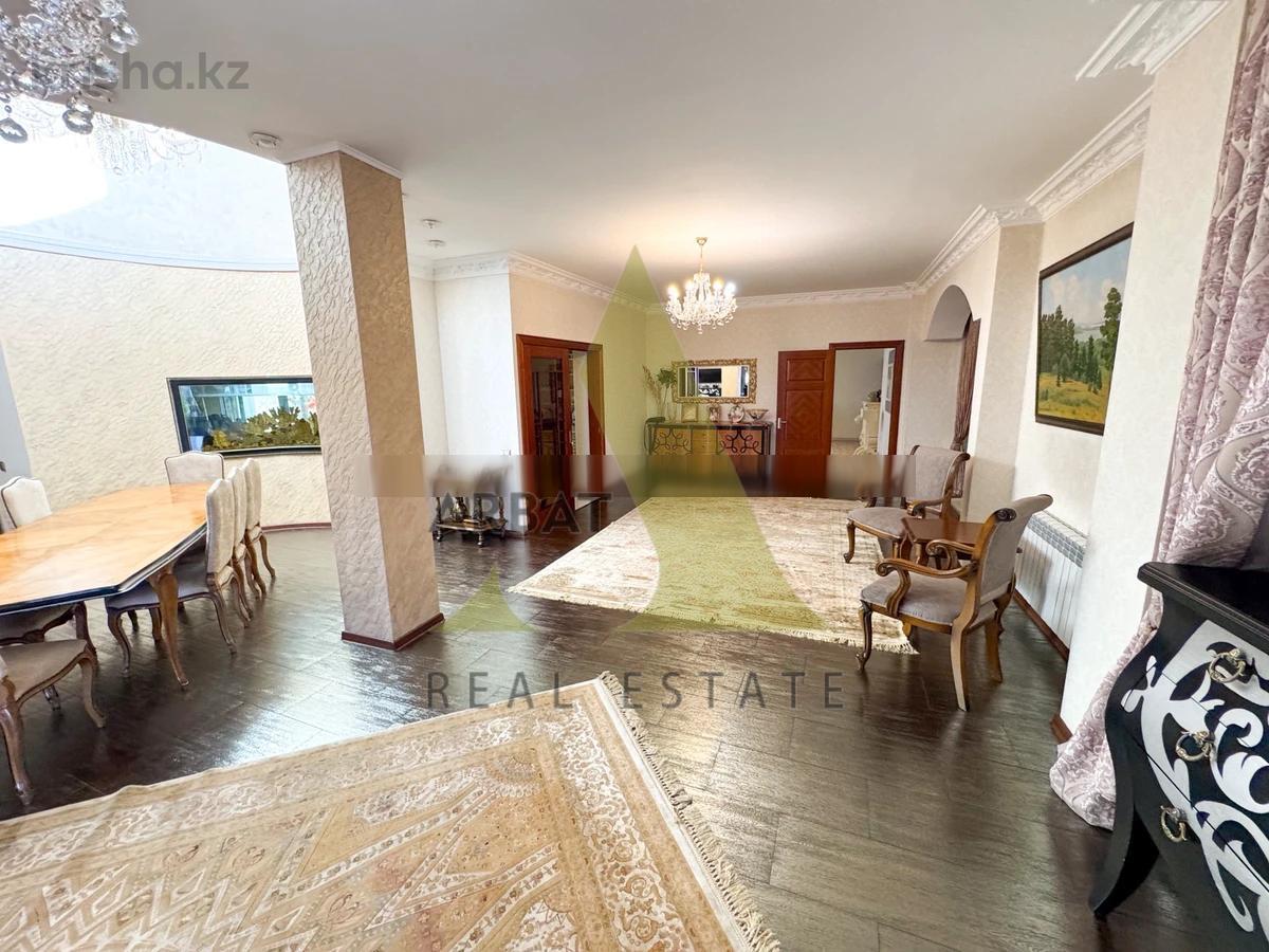Фото Квартира, 6 комн, 400 м², 6/6 эт., 2010 г.п.