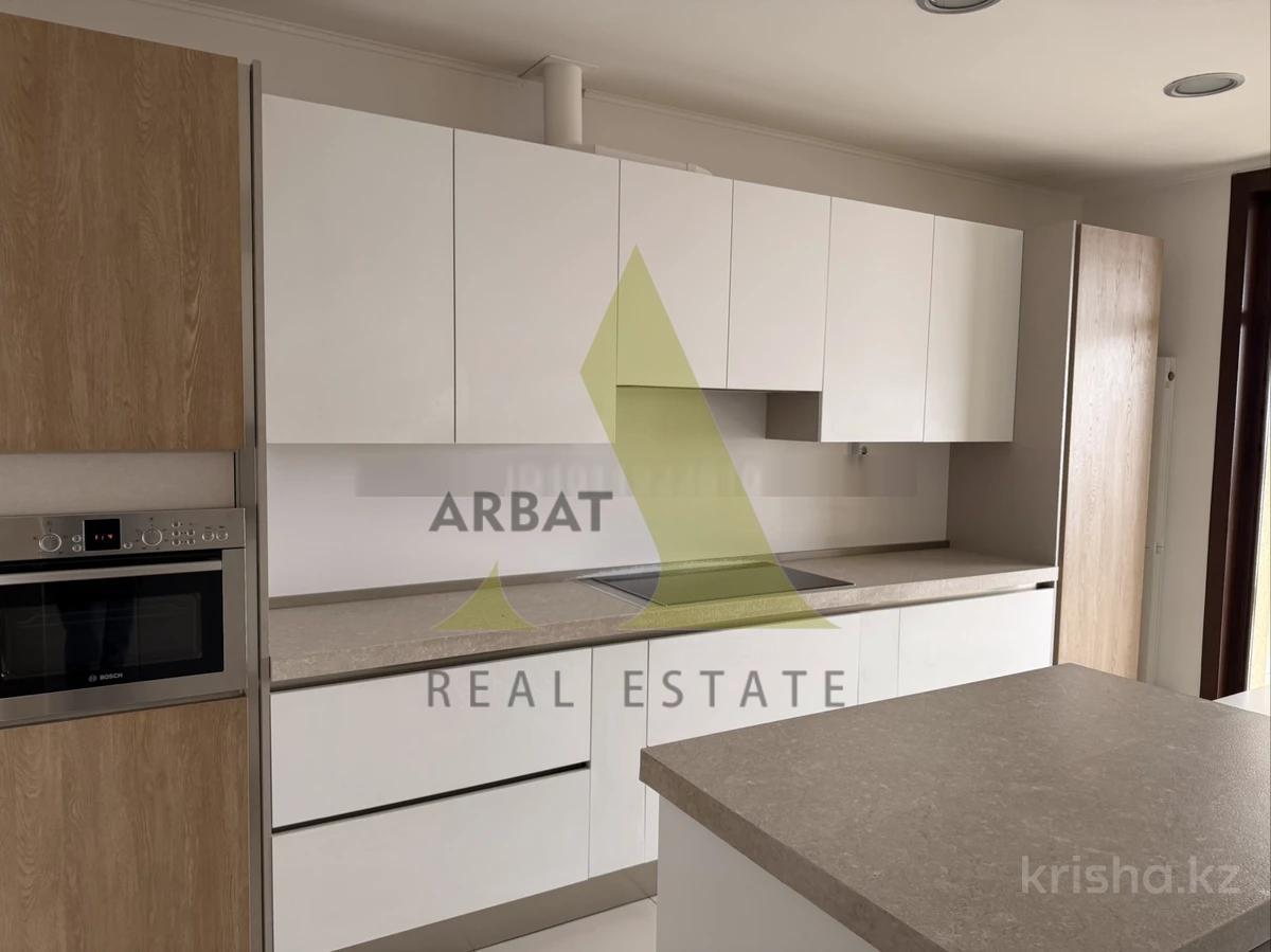 Фото Квартира, 6 комн, 423 м², 3/4 эт., 2009 г.п.