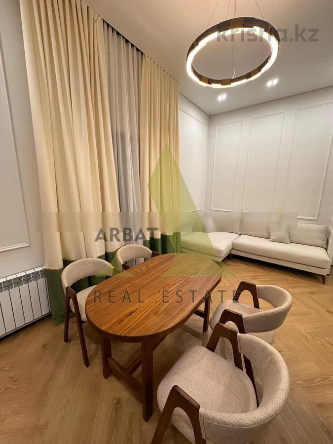 Фото Квартира, 3 комн, 100 м², 1/7 эт.