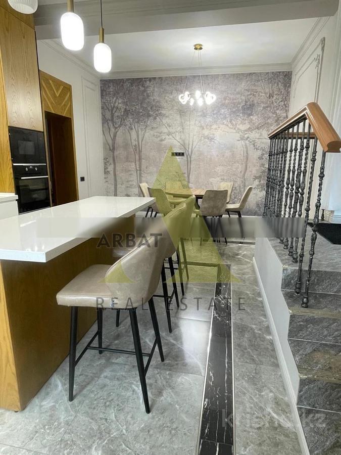 Фото Отдельный дом, 6 комн, 315м²