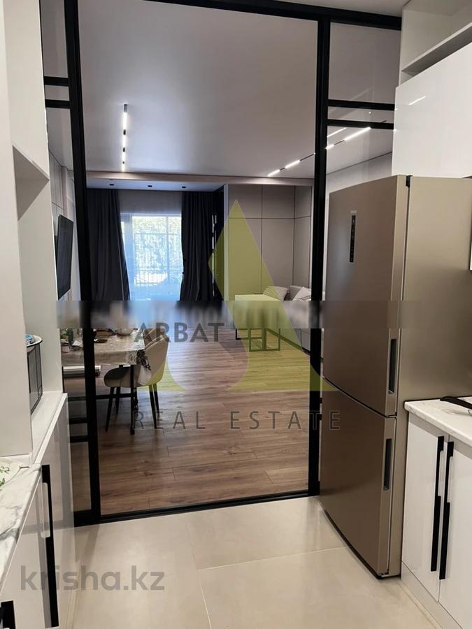 Фото Квартира, 5 комн, 227 м², 1/5 эт.
