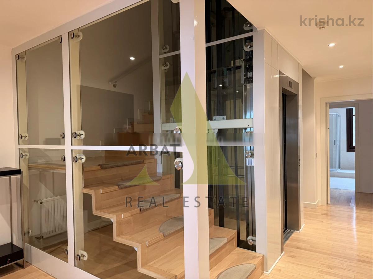 Фото Квартира, 6 комн, 423 м², 3/4 эт., 2009 г.п.