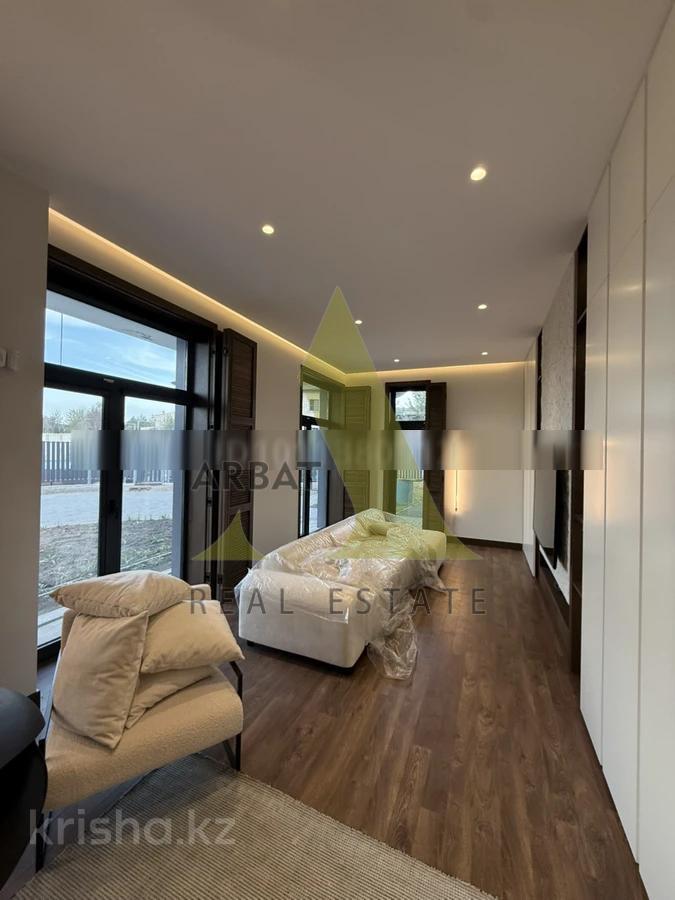 Фото Квартира, 4 комн, 155.6 м², 1/2 эт., 2021 г.п.