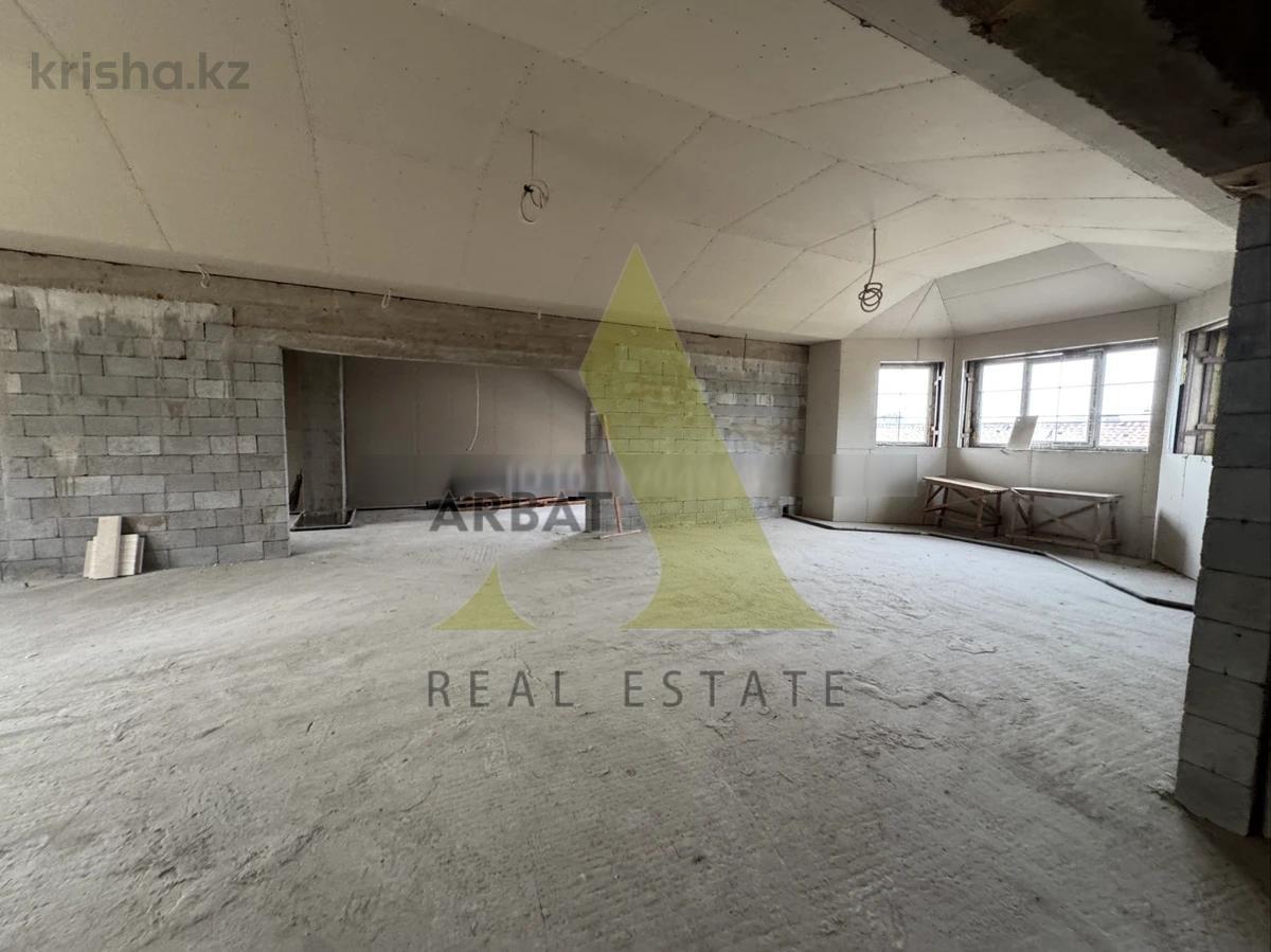 Фото Квартира, 8 комн, 600 м², 3 эт., 2017 г.п.