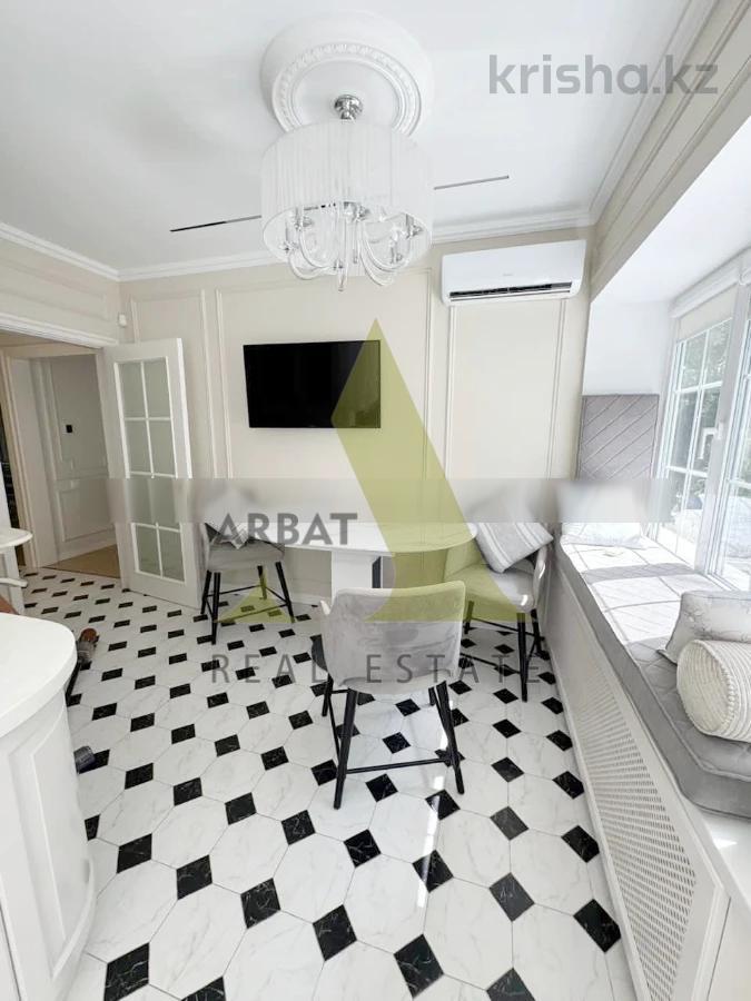 Фото Квартира, 3 комн, 138 м², 4/4 эт., 1978 г.п.