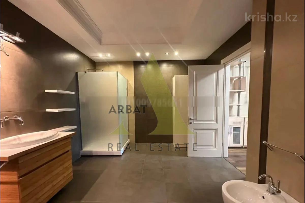 Фото Квартира, 7 комн, 405 м², 4/5 эт., 2009 г.п.