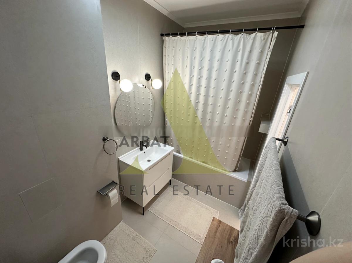 Фото Квартира, 4 комн, 130 м², 5/6 эт., 2014 г.п.