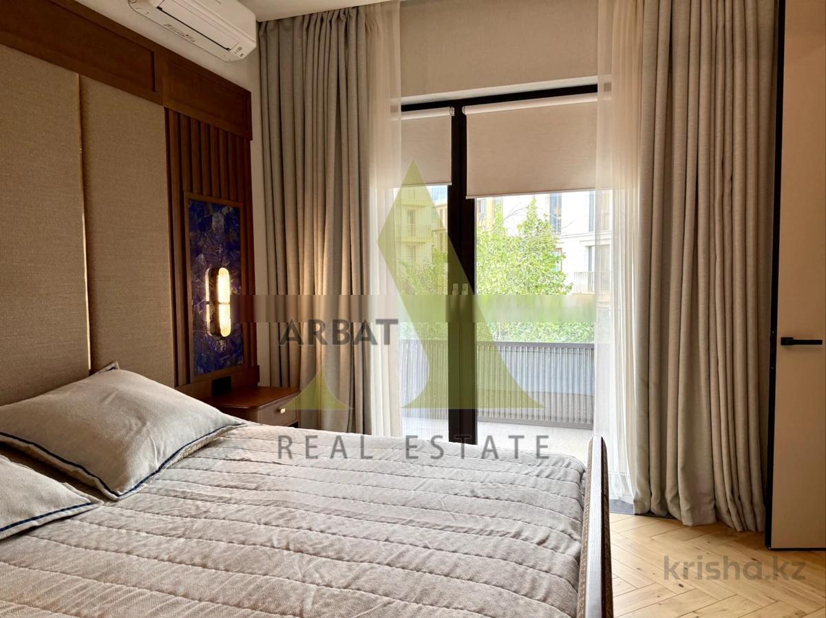 Фото Квартира, 3 комн, 170 м², 3/3 эт.