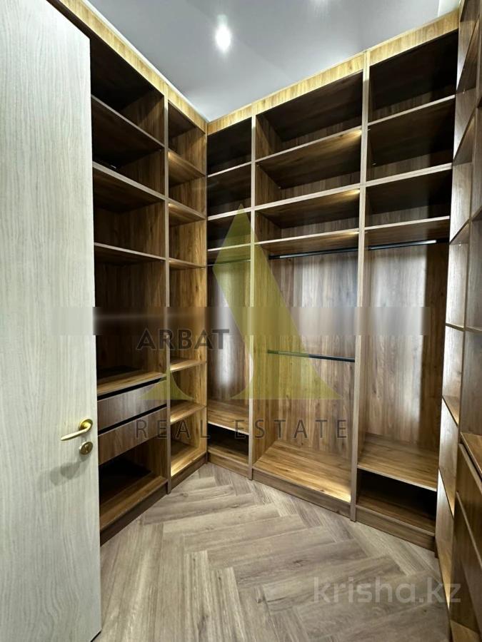 Фото Отдельный дом, 7 комн, 400м²
