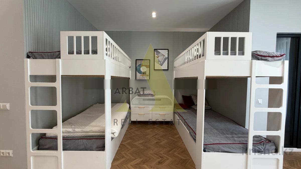 Фото Квартира, 4 комн, 236 м², 4/5 эт., 2022 г.п.