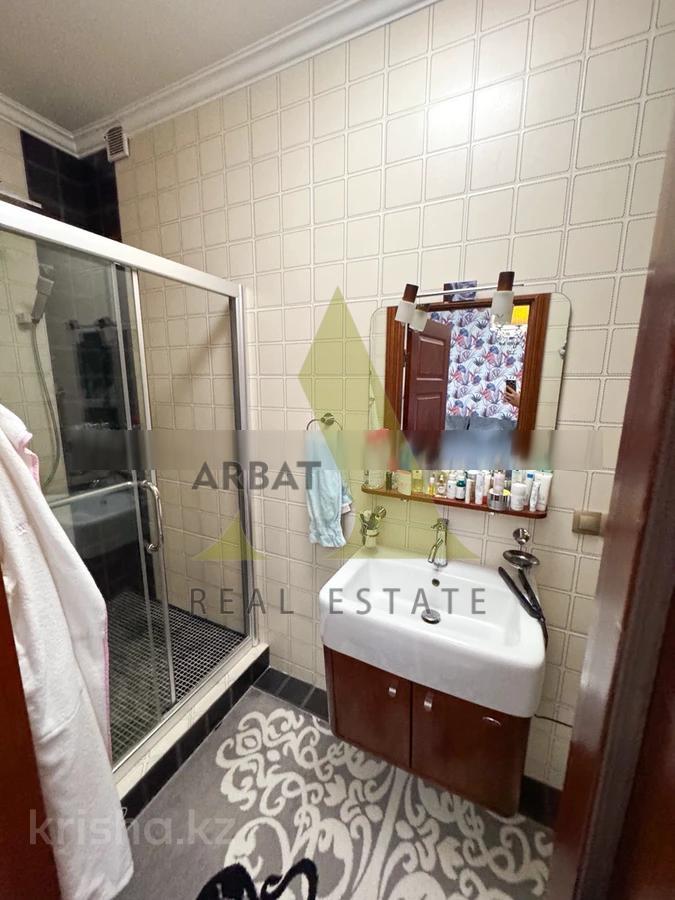 Фото Квартира, 6 комн, 400 м², 6/6 эт., 2010 г.п.