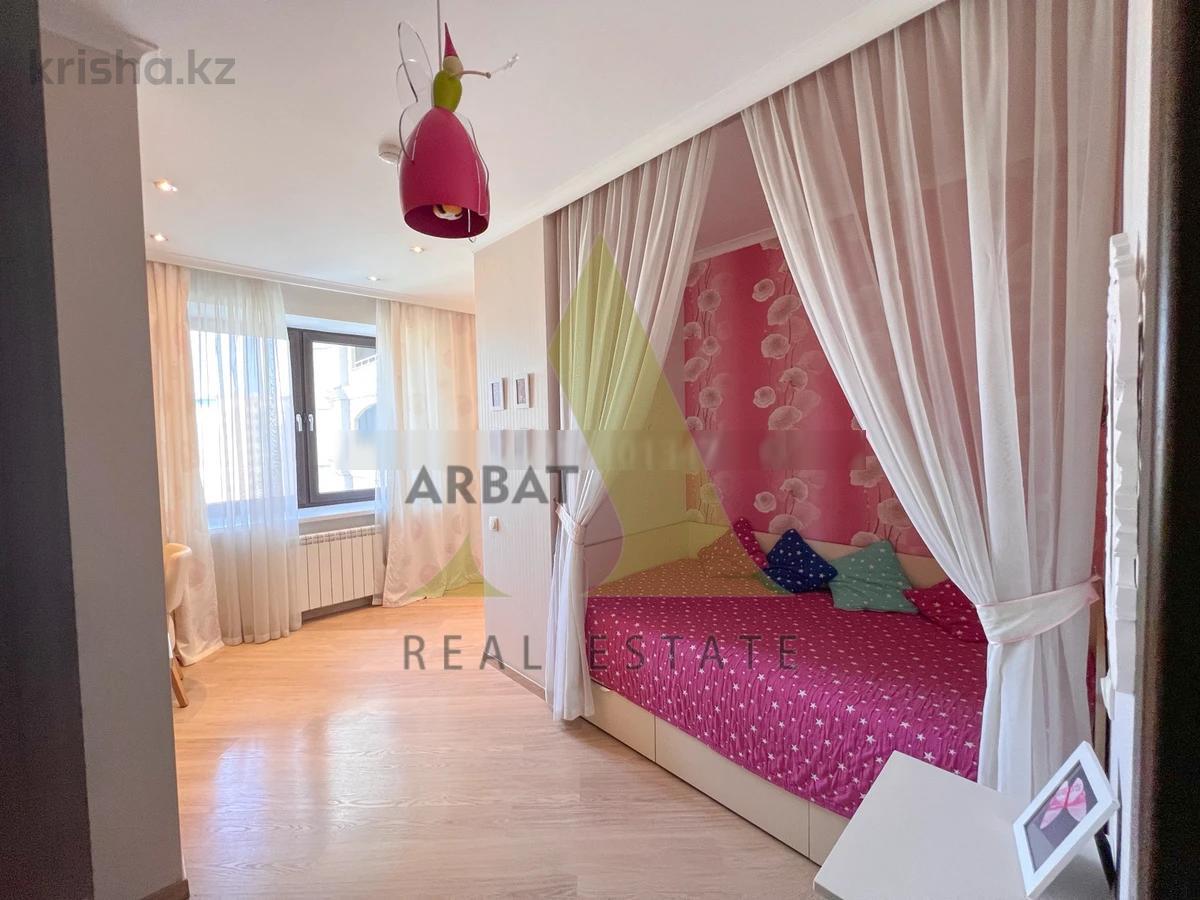 Фото Квартира, 4 комн, 135 м², 10/17 эт., 2007 г.п.