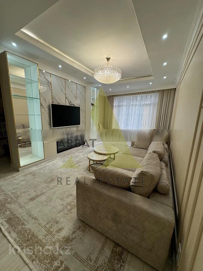 Фото Квартира, 3 комн, 110 м², 3/6 эт.