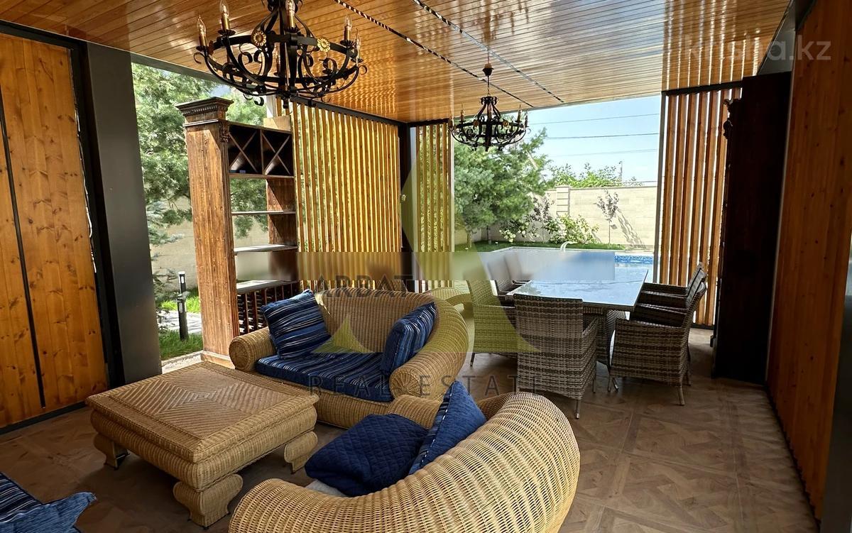Фото Отдельный дом, 7 комн, 650м²