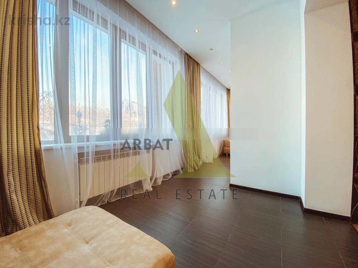 Фото Квартира, 4 комн, 200 м², 2/5 эт., 2010 г.п.