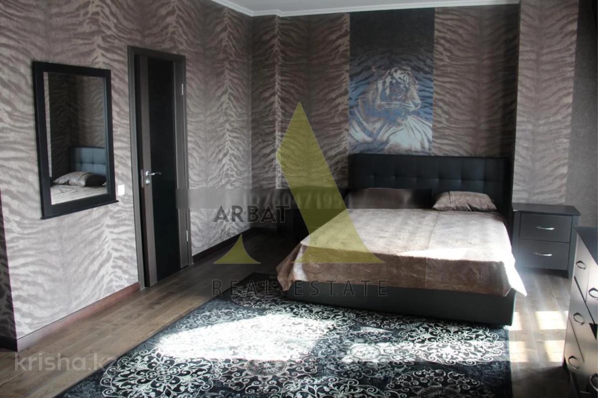 Фото Квартира, 11 комн, 420 м², 3/4 эт., 2011 г.п.