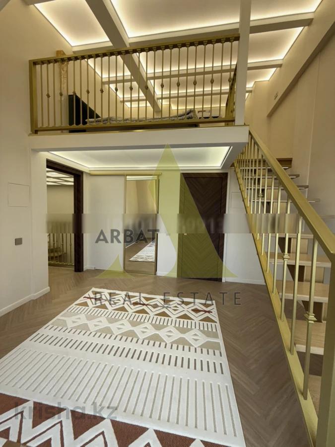 Фото Квартира, 8 комн, 189.2 м², 6/6 эт., 2013 г.п.