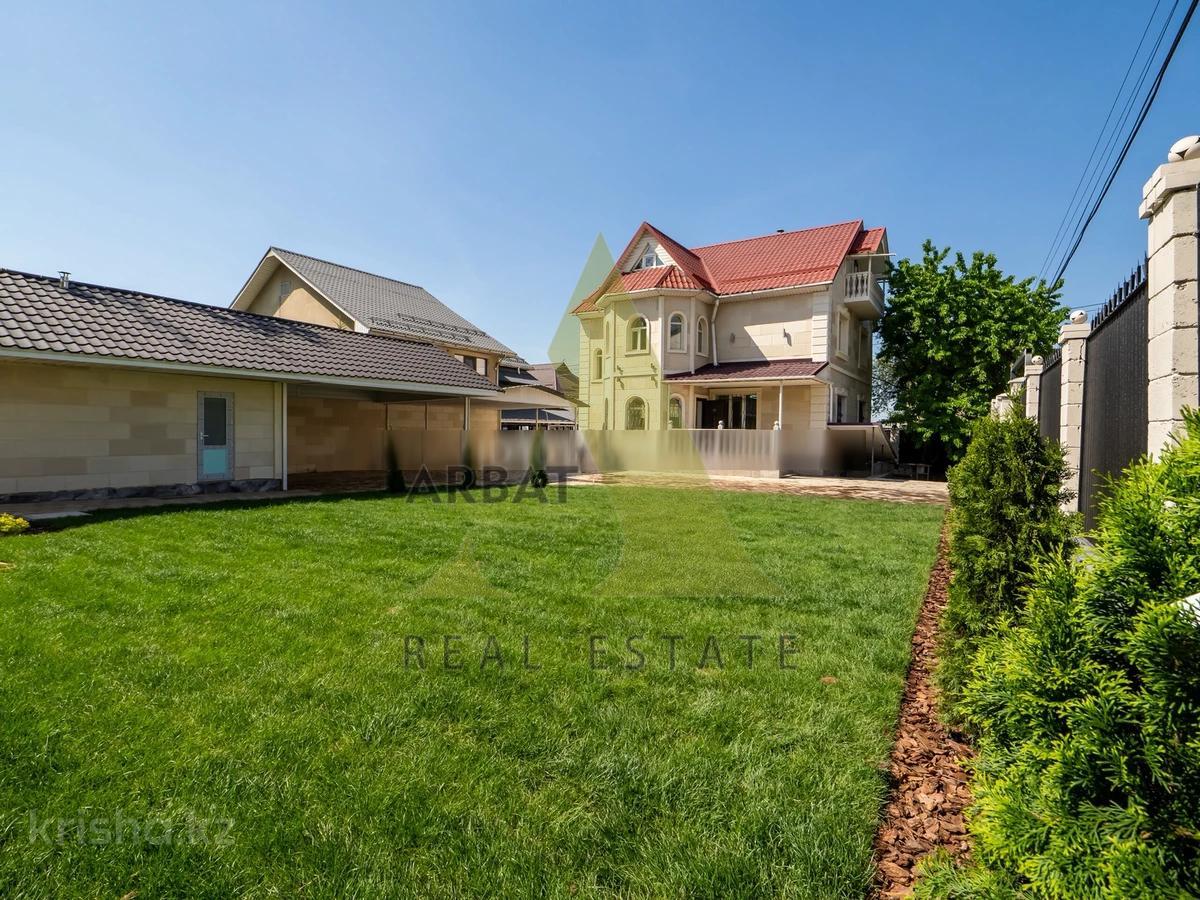 Фото Отдельный дом, 7 комн, 300м²