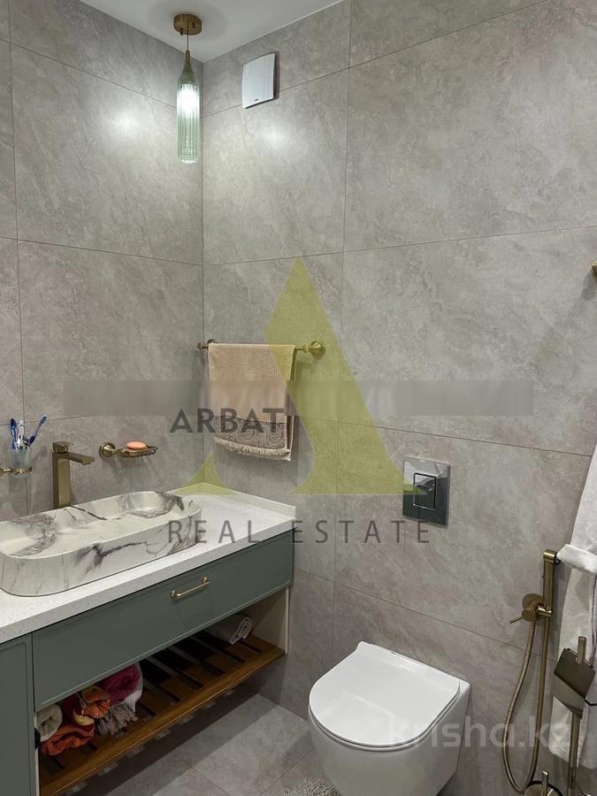 Фото Квартира, 5 комн, 194 м², 8/16 эт., 2015 г.п.