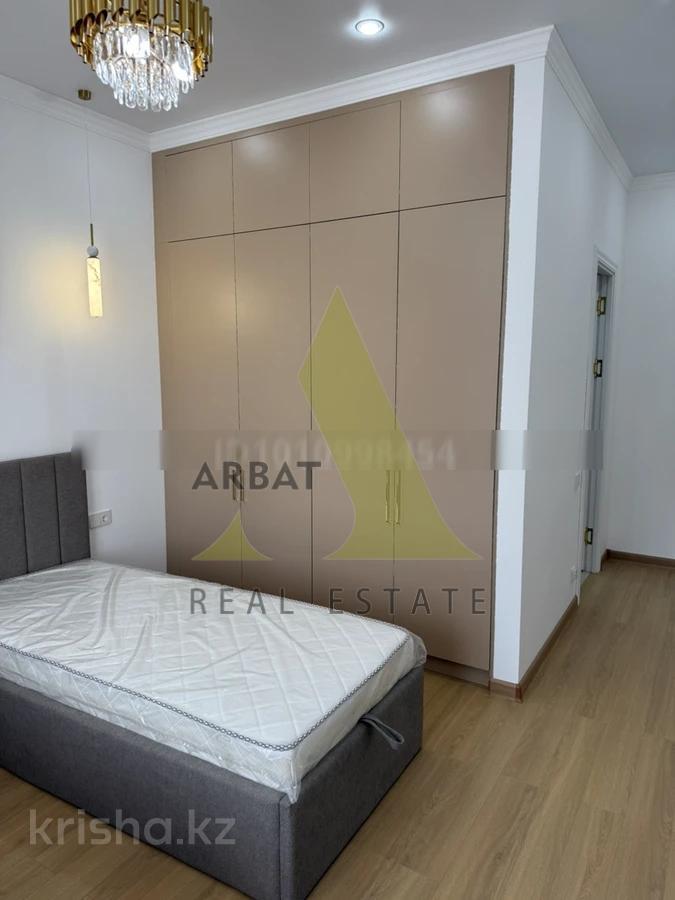 Фото Квартира, 4 комн, 150 м², 8/20 эт., 2016 г.п.