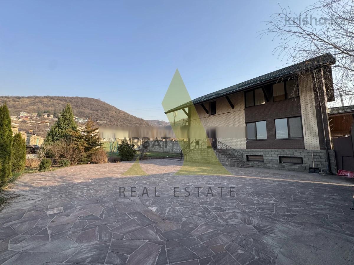 Фото Отдельный дом, 4 комн, 270м²