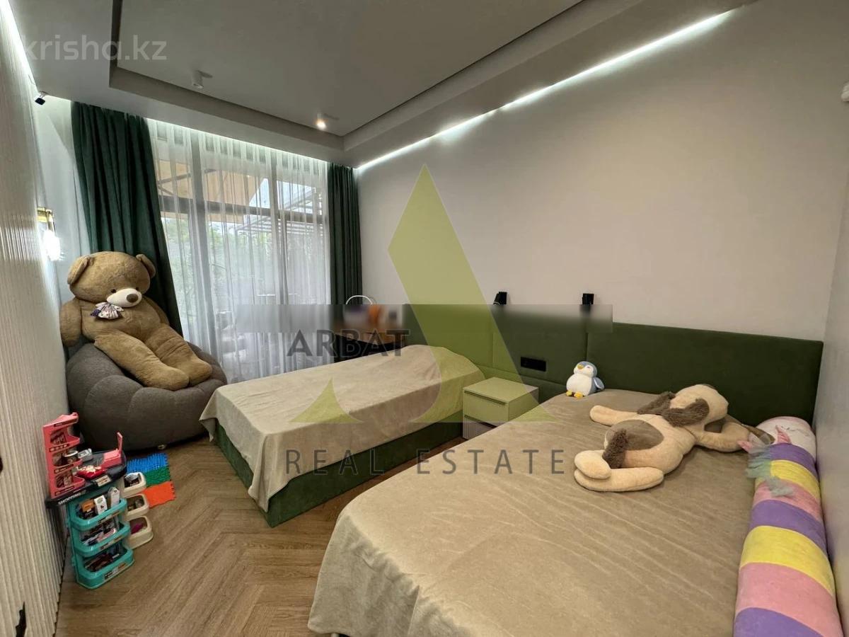 Фото Квартира, 4 комн, 186 м², 1/3 эт., 2022 г.п.
