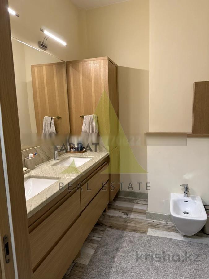 Фото Квартира, 3 комн, 150 м², 8/8 эт., 2017 г.п.