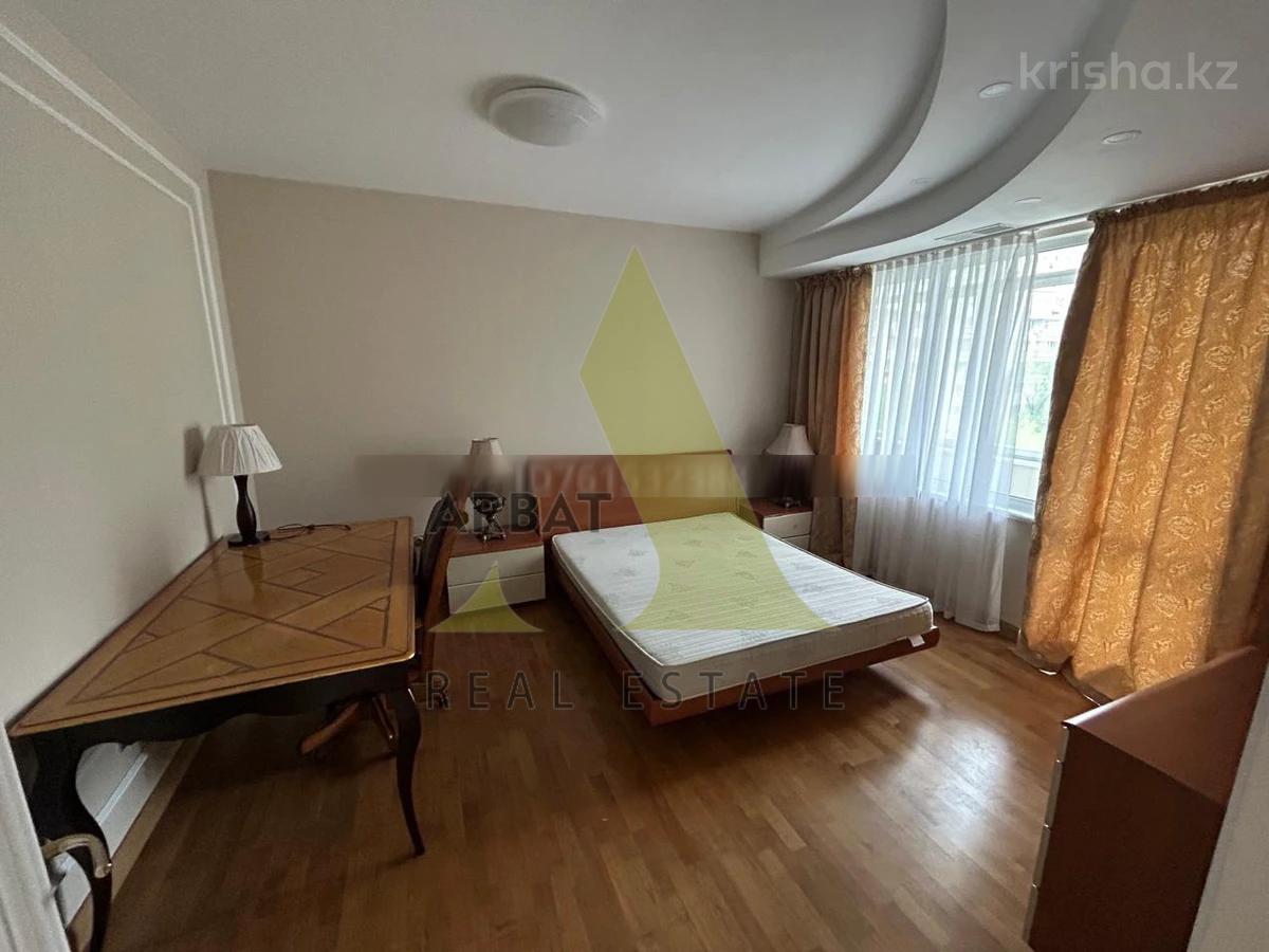 Фото Квартира, 4 комн, 185 м², 4/5 эт.