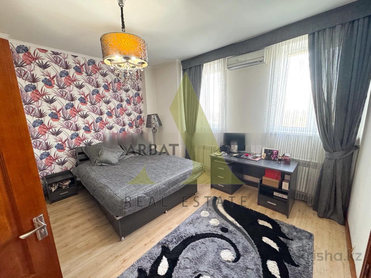 Фото Квартира, 6 комн, 400 м², 6/6 эт., 2010 г.п.