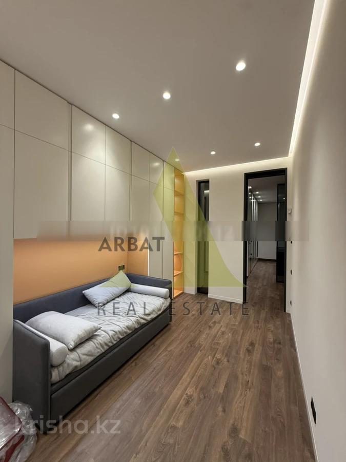 Фото Квартира, 4 комн, 155.6 м², 1/2 эт., 2021 г.п.