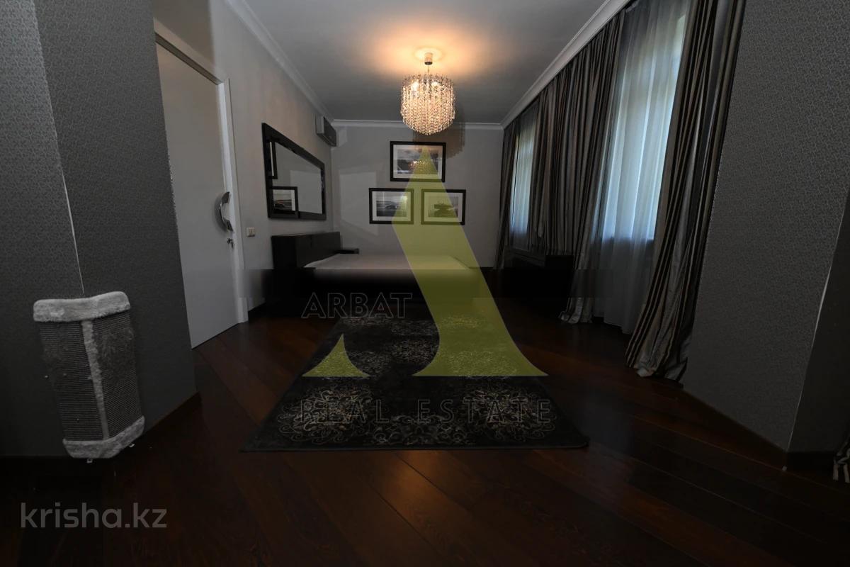 Фото Отдельный дом, 6 комн, 858м²