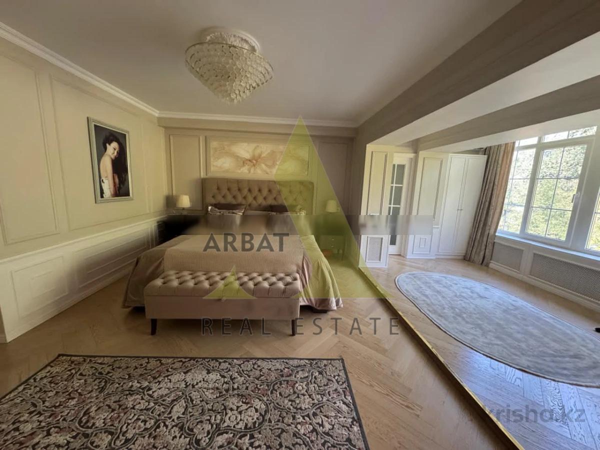 Фото Квартира, 3 комн, 138 м², 4/4 эт., 1978 г.п.