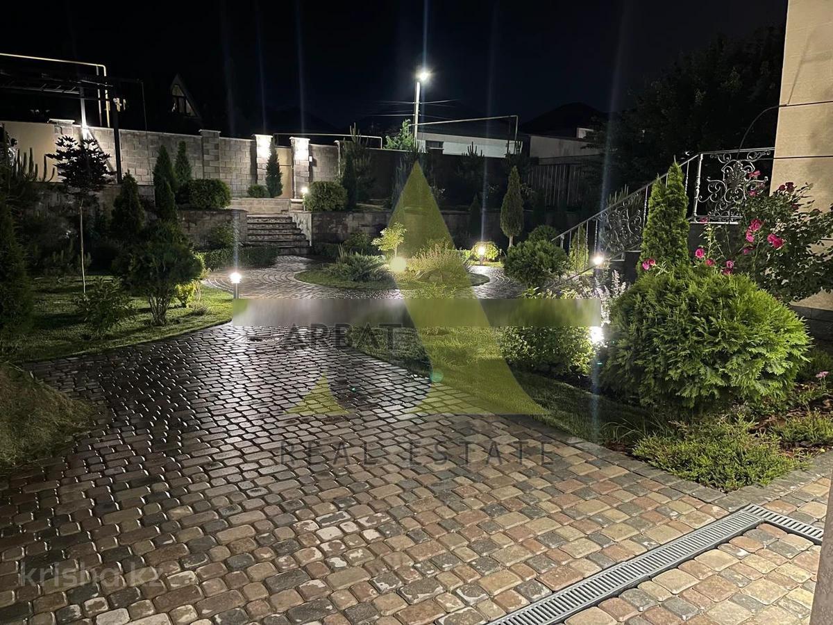 Фото Отдельный дом, 6 комн, 315м²