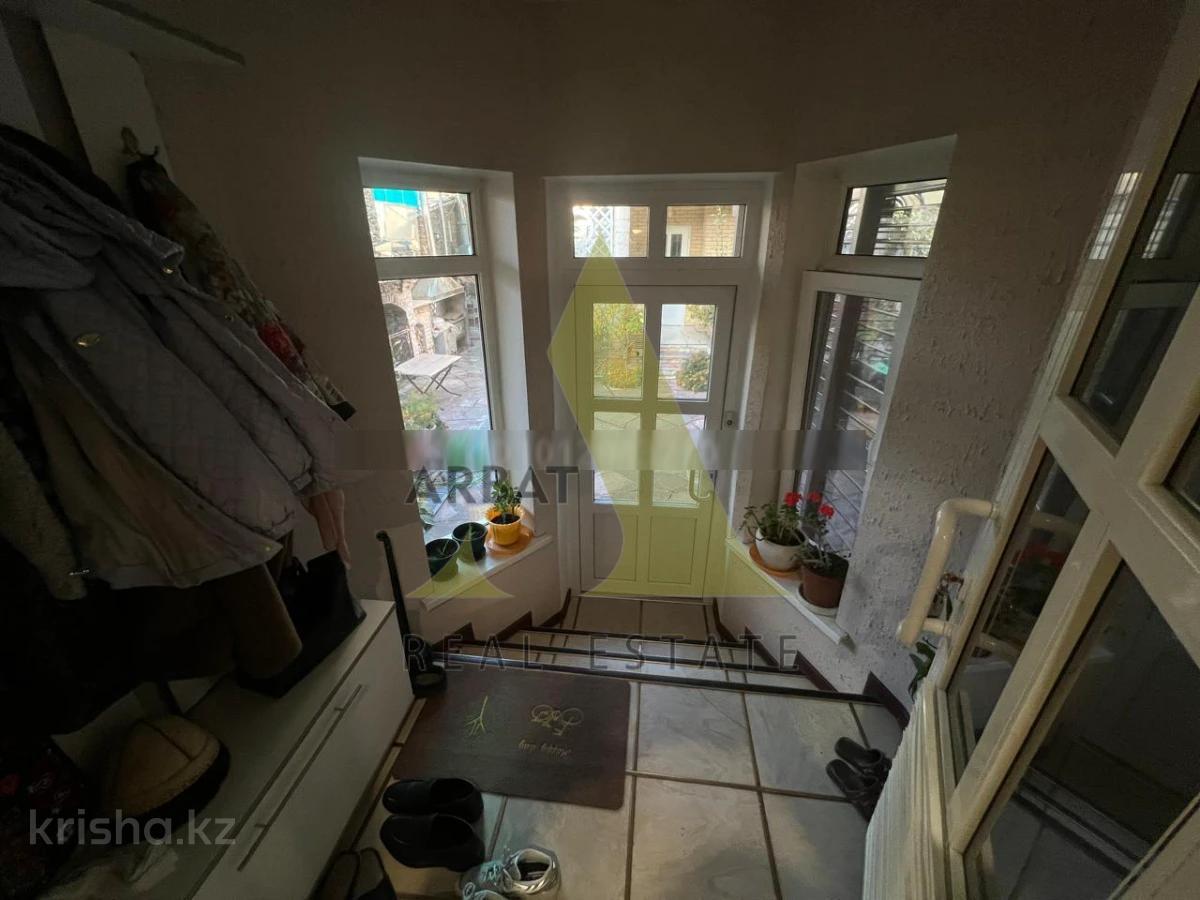 Фото Отдельный дом, 6 комн, 330м²