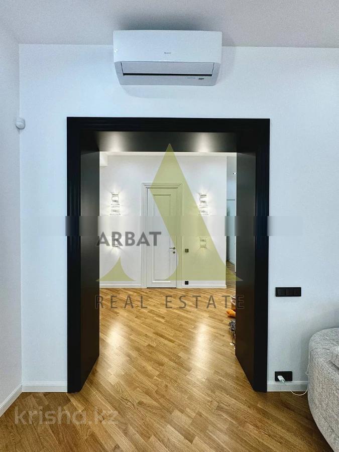Фото Квартира, 4 комн, 210 м², 2/3 эт., 2020 г.п.
