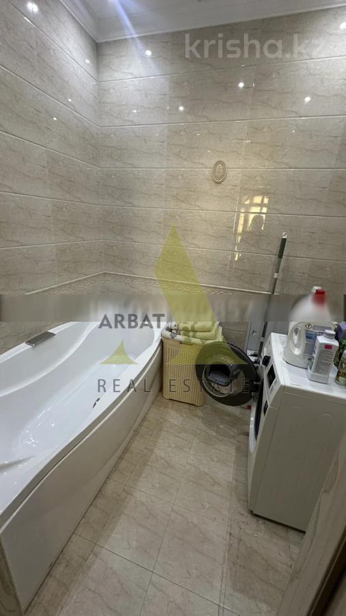Фото Квартира, 4 комн, 200 м², 1/12 эт.