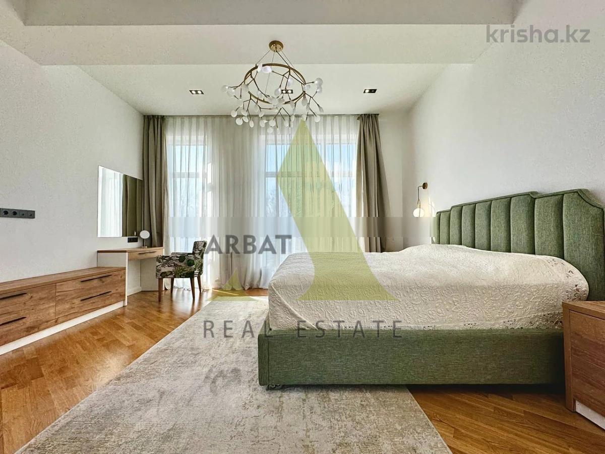 Фото Квартира, 4 комн, 210 м², 2/3 эт., 2020 г.п.