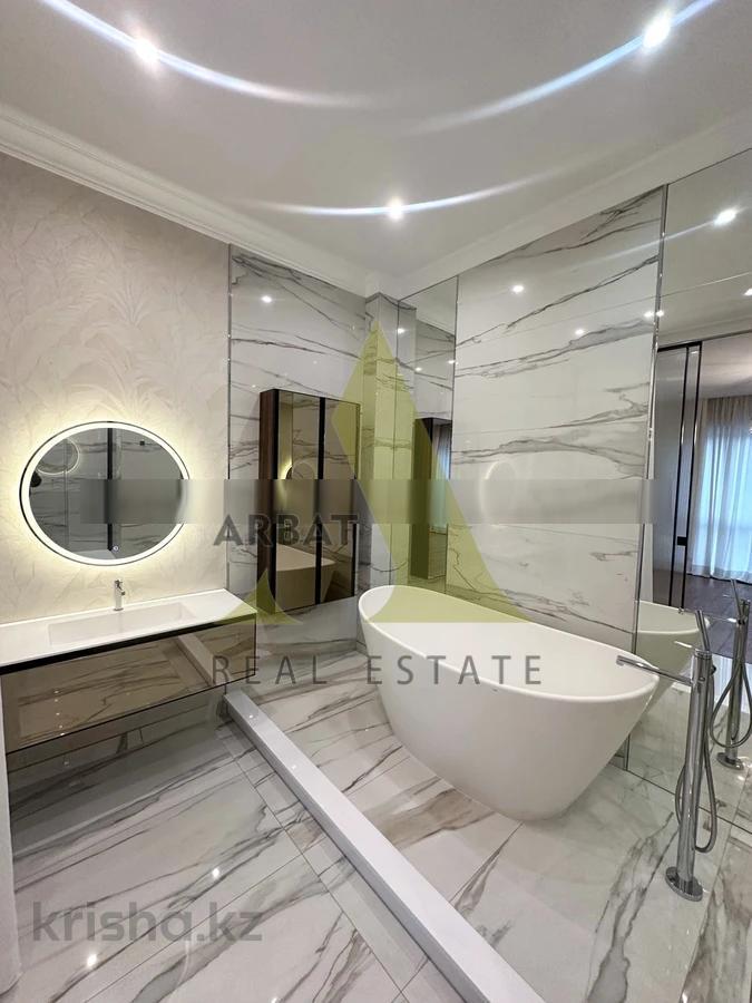 Фото Квартира, 4 комн, 238 м², 2/3 эт., 2018 г.п.