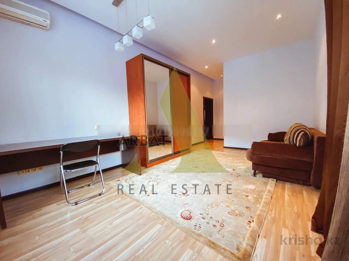 Фото Квартира, 4 комн, 200 м², 2/5 эт., 2010 г.п.